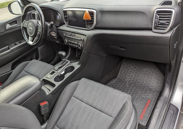 Kia Sportage cena 84999 przebieg: 96895, rok produkcji 2020 z Ozorków małe 232
